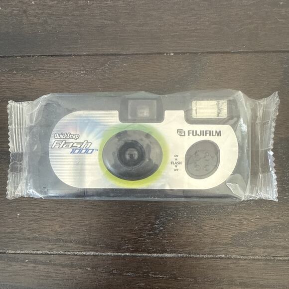 Fujifilm Other - Fujifilm QuickSnap Flash 1000 Disposable Camera Sealed